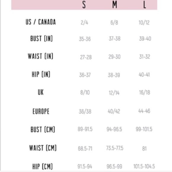 Umgee Velvet Eyelash Lace Bralette In Hunter Green - Picture 5 of 6